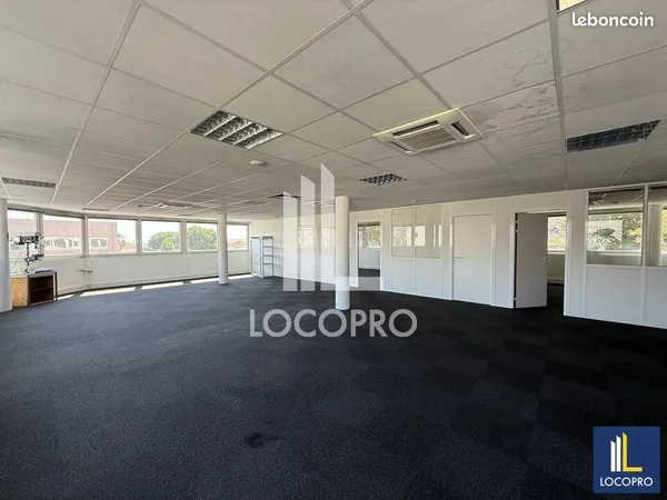 Bureaux 200 m²
