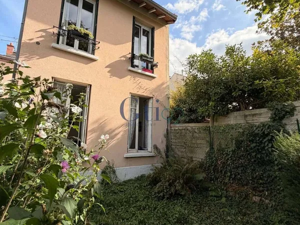 Studio 1 pièce 24 m²