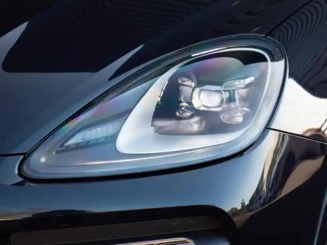 Porsche Cayenne coupé 3.0 v6 462ch e-hybrid platinum edition — photo 9