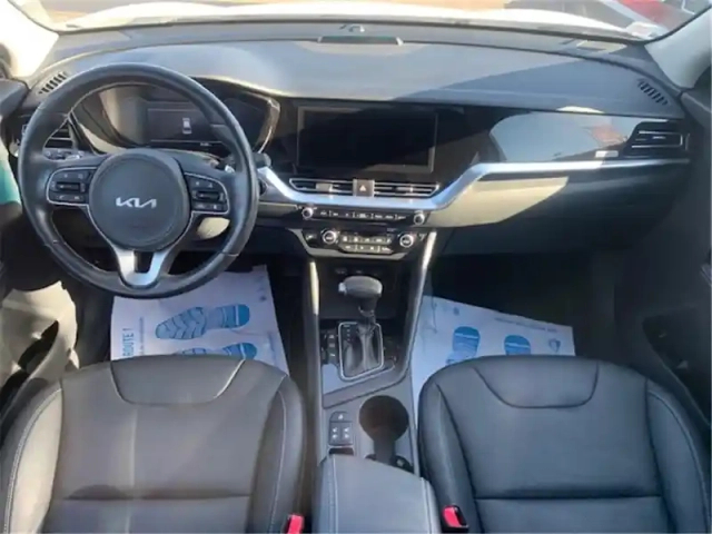 Kia Niro 1.6 gdi hybride rechargeable 141 ch dct6 — photo 10