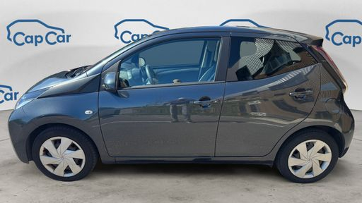 Toyota Aygo 1.0 VVT-i 69 - X-Play – 2015 – 92256 km – Essence – Boîte Manuelle — photo 9