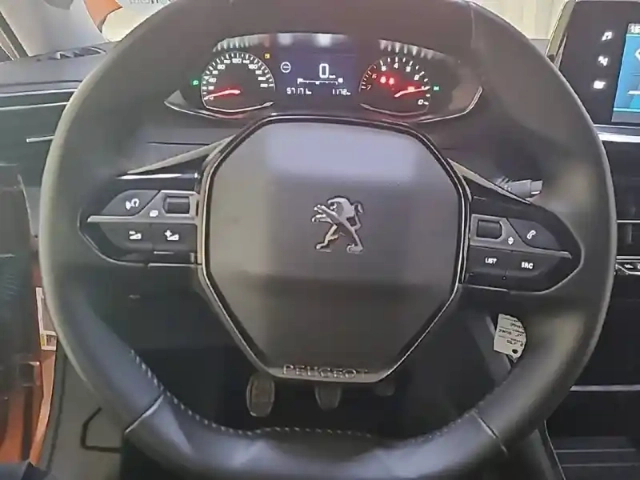 Peugeot 2008 puretech 100 s&amp;s bvm6 — photo 39