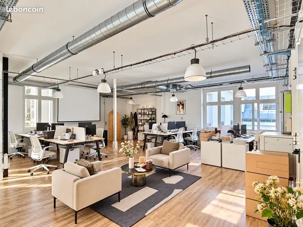 Bureaux 266 m²