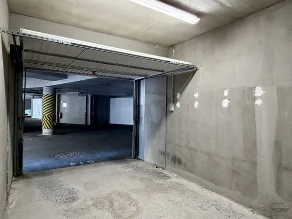 Garage type box à Narbonne (15m² environ)