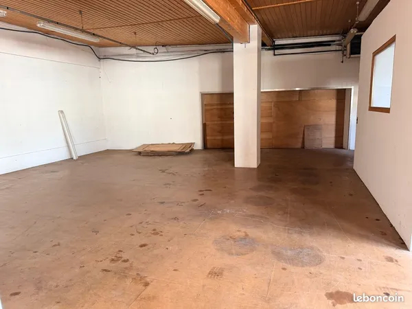 Atelier / local professionnel 280 m² + bureau - Vieux-Thann