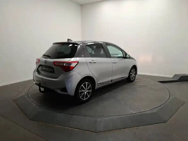 Toyota Yaris 110 vvt-i — photo 5