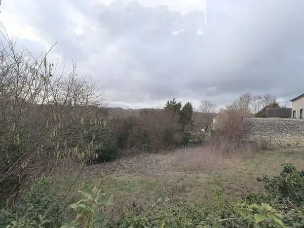 Terrain 560 m²