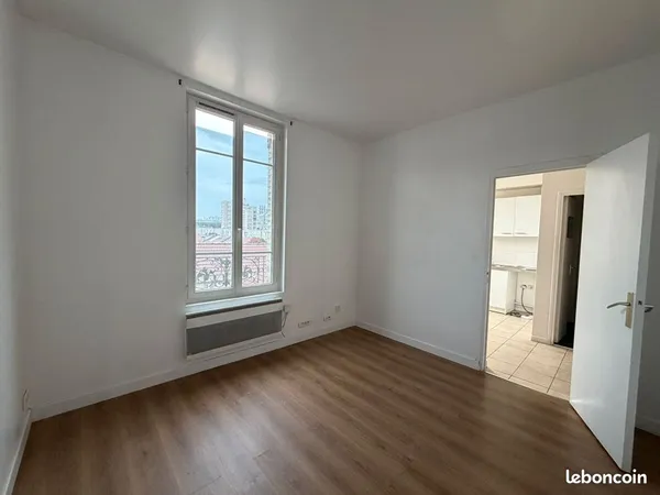 Studio 1 pièce 23 m²