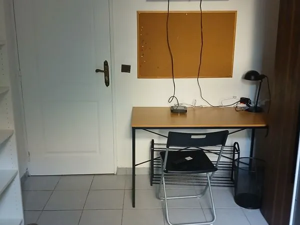 Chambre meublée en colocation