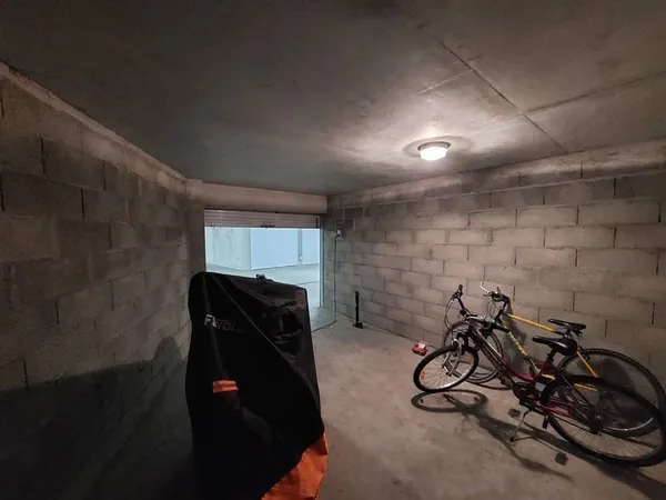Parking 18 m²