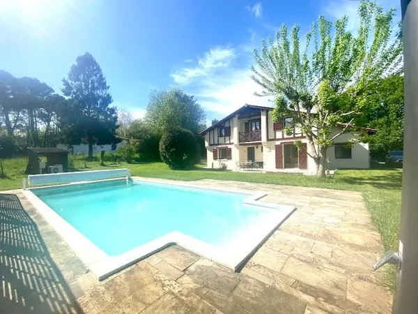 Maison 6 pièces 130 m²