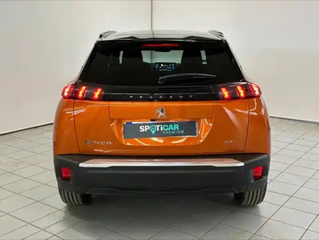 Peugeot 2008 e- 136ch gt — photo 9