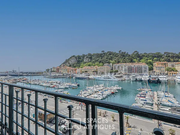 L'Horizon Souverain : Loft entre Ciel et Histoire au Port de Nice