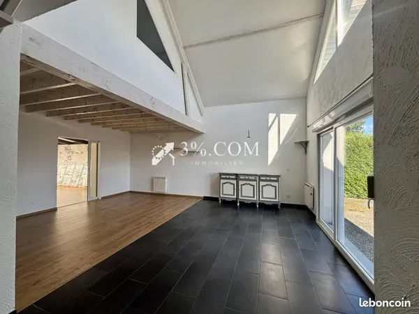 Maison 7 pièces 230 m²