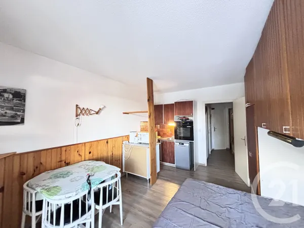 Studio 1 pièce 30 m²