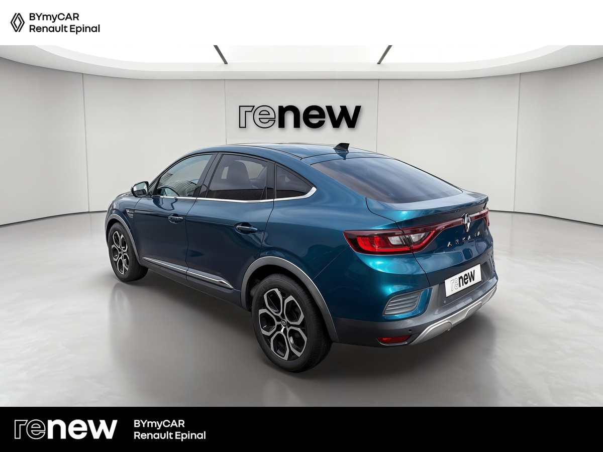 Renault Arkana E-Tech 145 - 21B — photo 3
