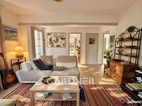 Propriété 6 pièces 132 m²