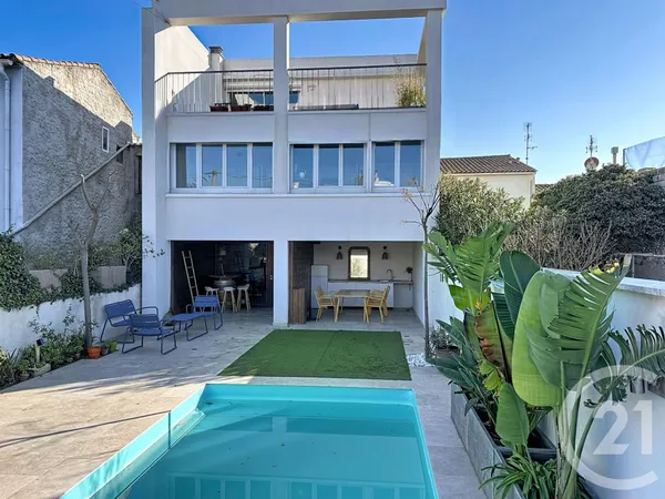 Maison 7 pièces 210 m²
