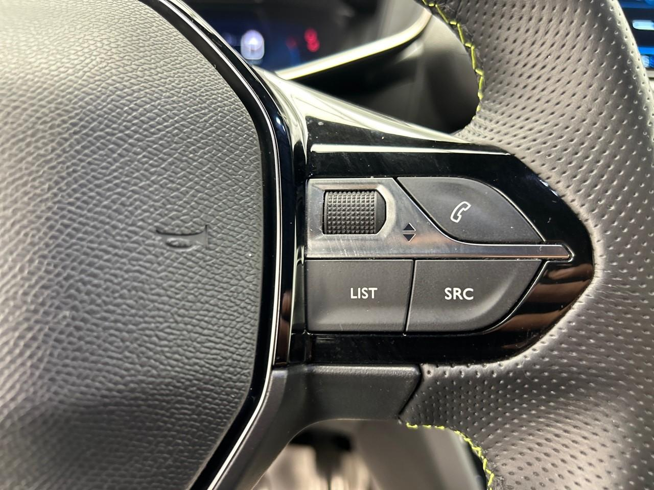 Peugeot 208 puretech 100 s&s bvm6 gt — photo 23