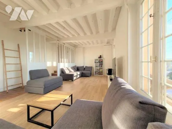 Maison 13 pièces 215 m²