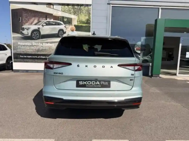 Skoda Enyaq iv 180ch version  60 sportline — photo 5