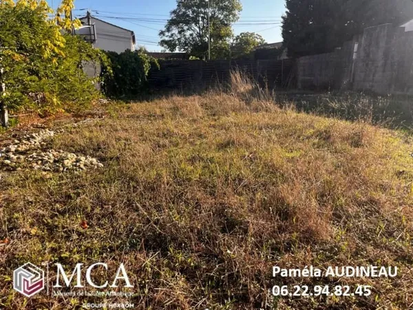 Terrain 340 m²