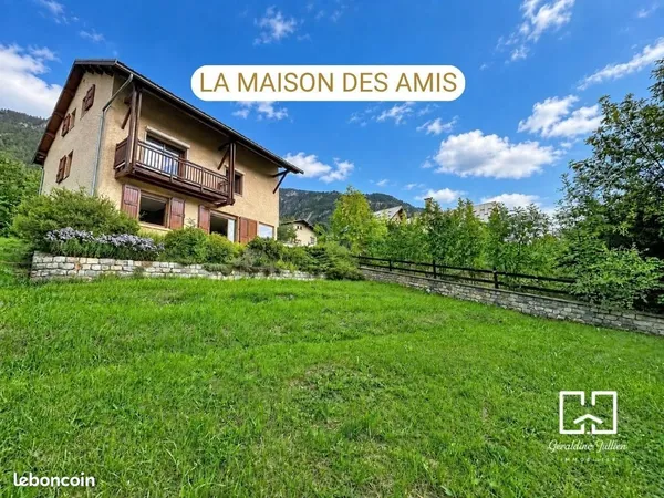 Maison 6 pièces 156 m²