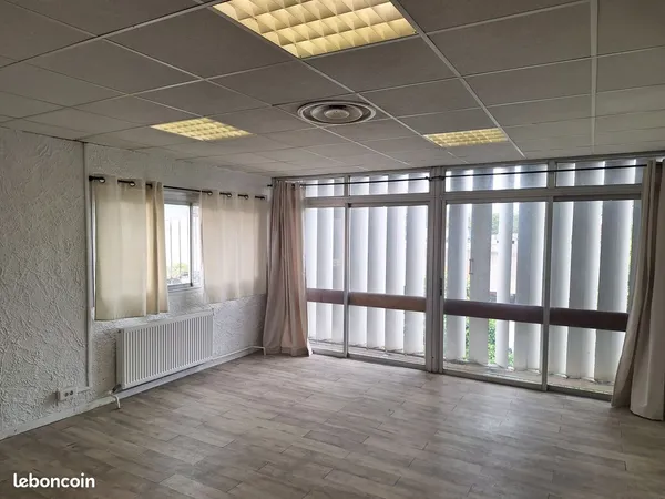 Location Bureau Vitrolles