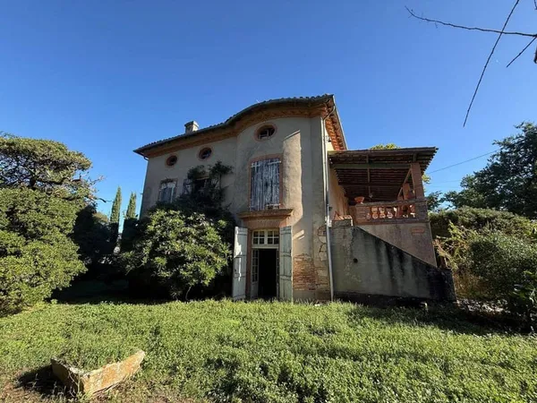 Maison 12 pièces 360 m²