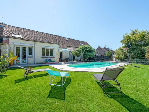Maison 7 pièces 257 m²