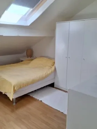 Chambre 1 pièce 9 m²