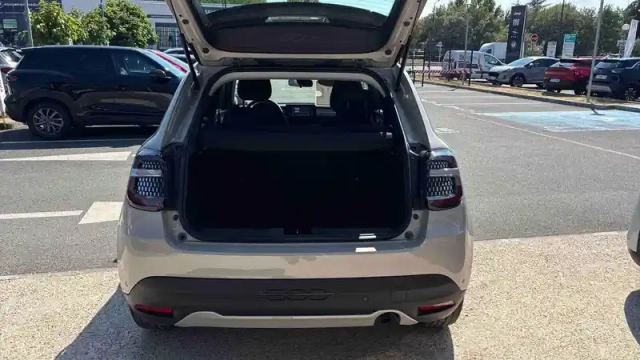 Fiat 600 t-gen 3 1.2 hybrid 110ch edct6 — photo 35