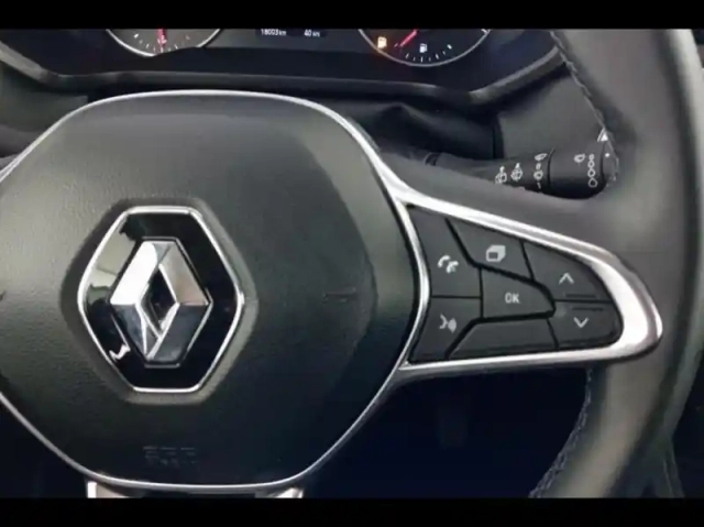 Renault Captur 1.0 tce 90ch evolution — photo 12