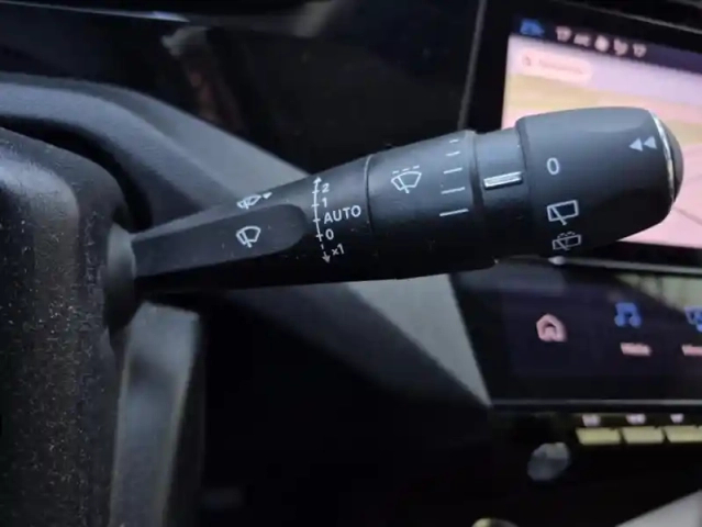 Peugeot 308 iii bluehdi 130 auto8 allure — photo 36