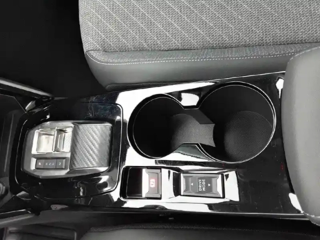 Peugeot 208 hybrid 110 e-dcs6 — photo 50