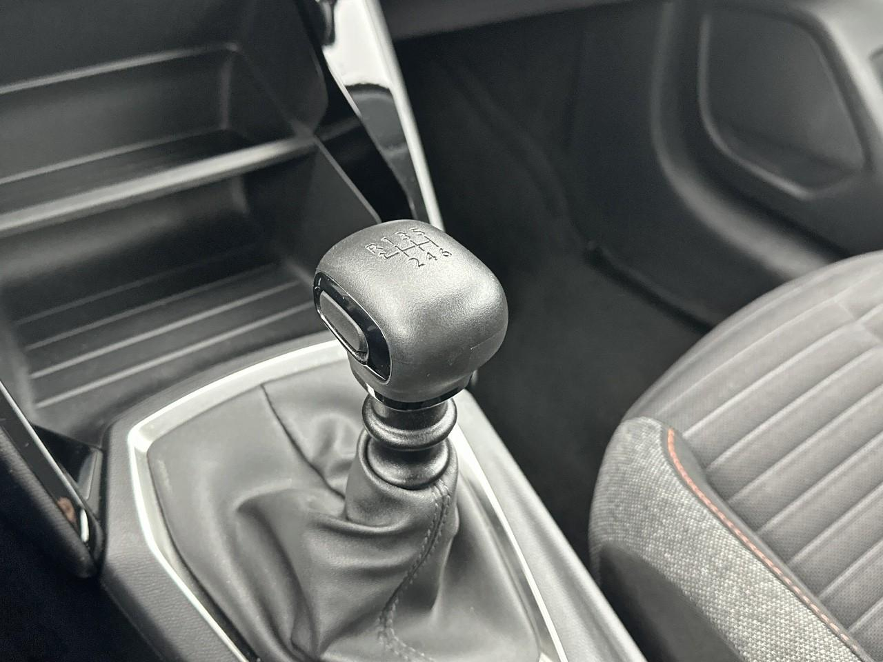 Peugeot 208 puretech 100 s&s bvm6 active pack — photo 26