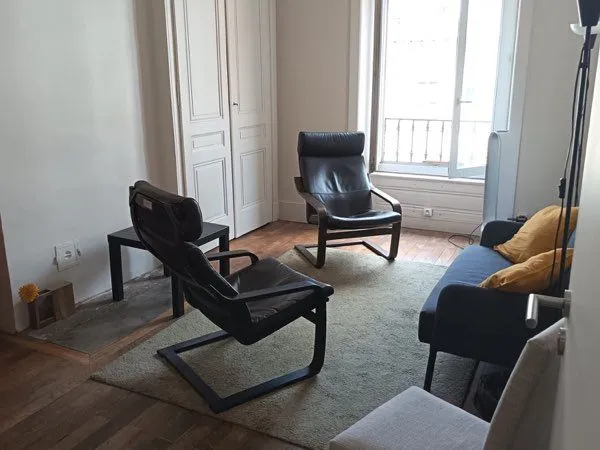 Cabinet à louer
