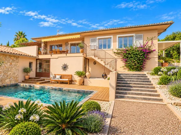 Maison 6 pièces 200 m²