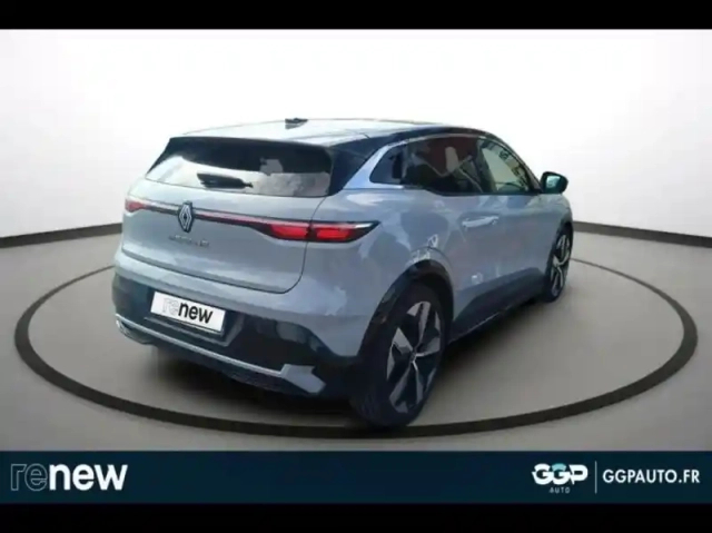 Renault Megane e-tech electric ev60 220ch techno optimum charge — photo 6