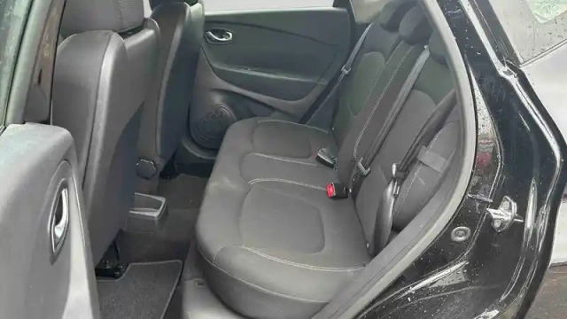 Renault Captur dci 90 energy — photo 13