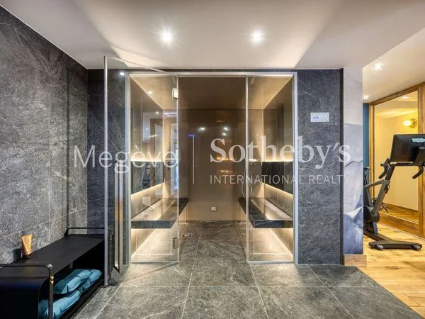 Chalet 8 pièces 370 m²