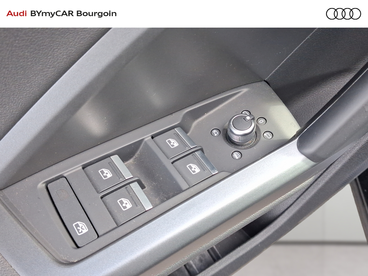 Audi Q3 Sportback 35 TFSI 150 ch S tronic 7 — photo 21