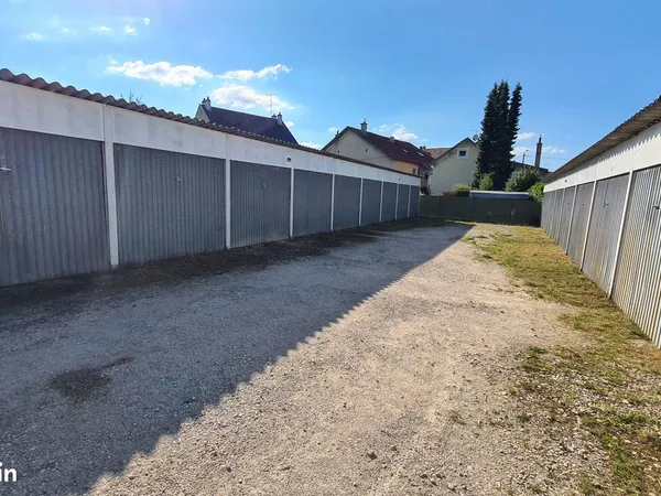 Parking/box 15 m² Mandeure