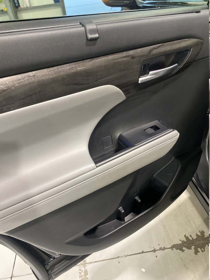 Toyota HIGHLANDER — photo 63