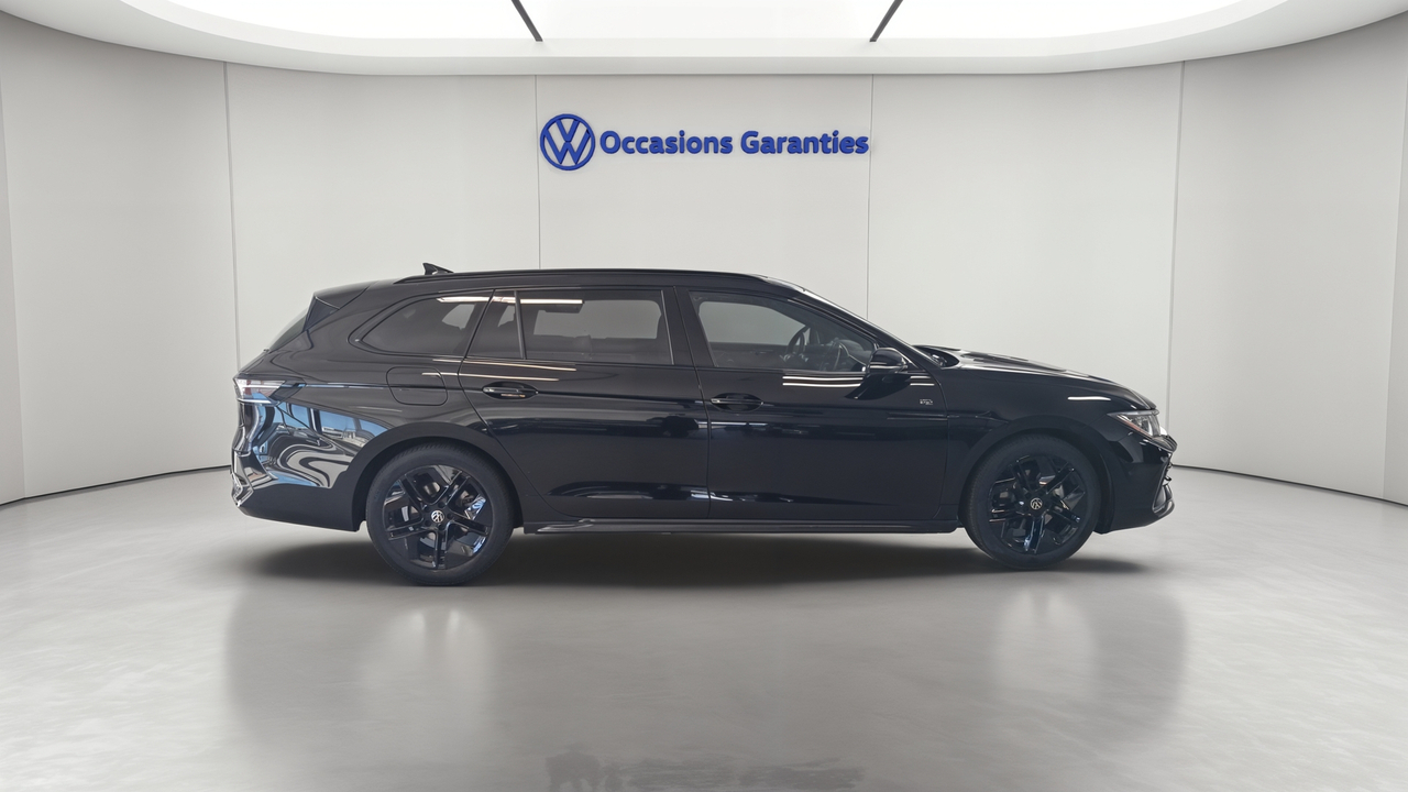 Volkswagen Passat 1.5 eTSI OPF 150 DSG7 — photo 6
