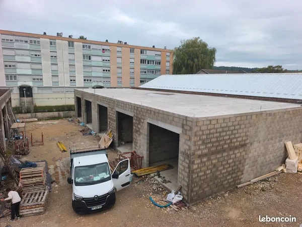 Local d’activité et entrepôt Vente Oyonnax 65m² 70000€