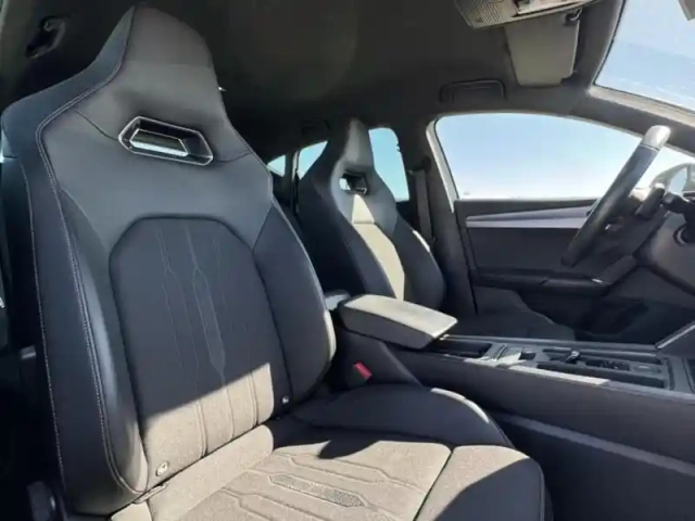 Cupra Leon 1.4 e-hybrid 245ch vz dsg6 — photo 14