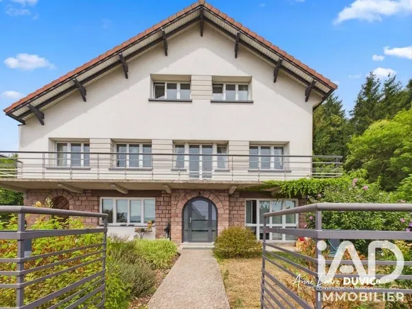 Maison 7 pièces 204 m²