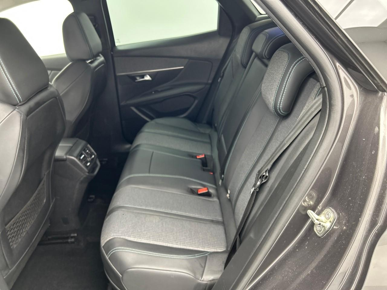 Peugeot 3008 hybrid 225 e-eat8 allure pack — photo 13