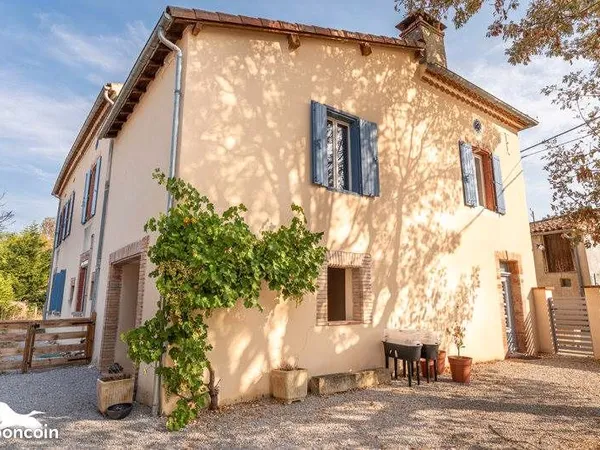 Ferme 10 pièces 232 m²